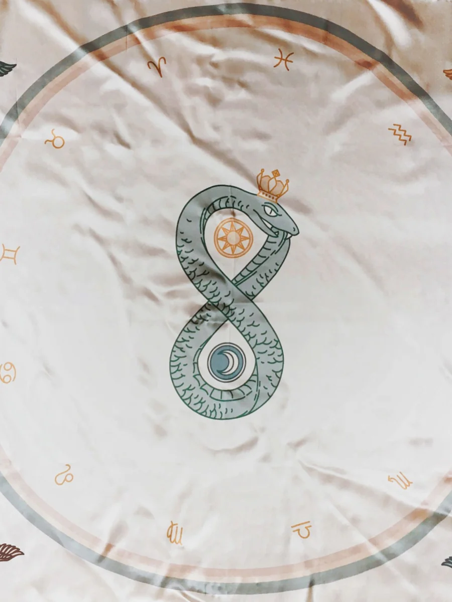 Arcana Iris Sacra Tarot Cloth: Day Edition - Image 6